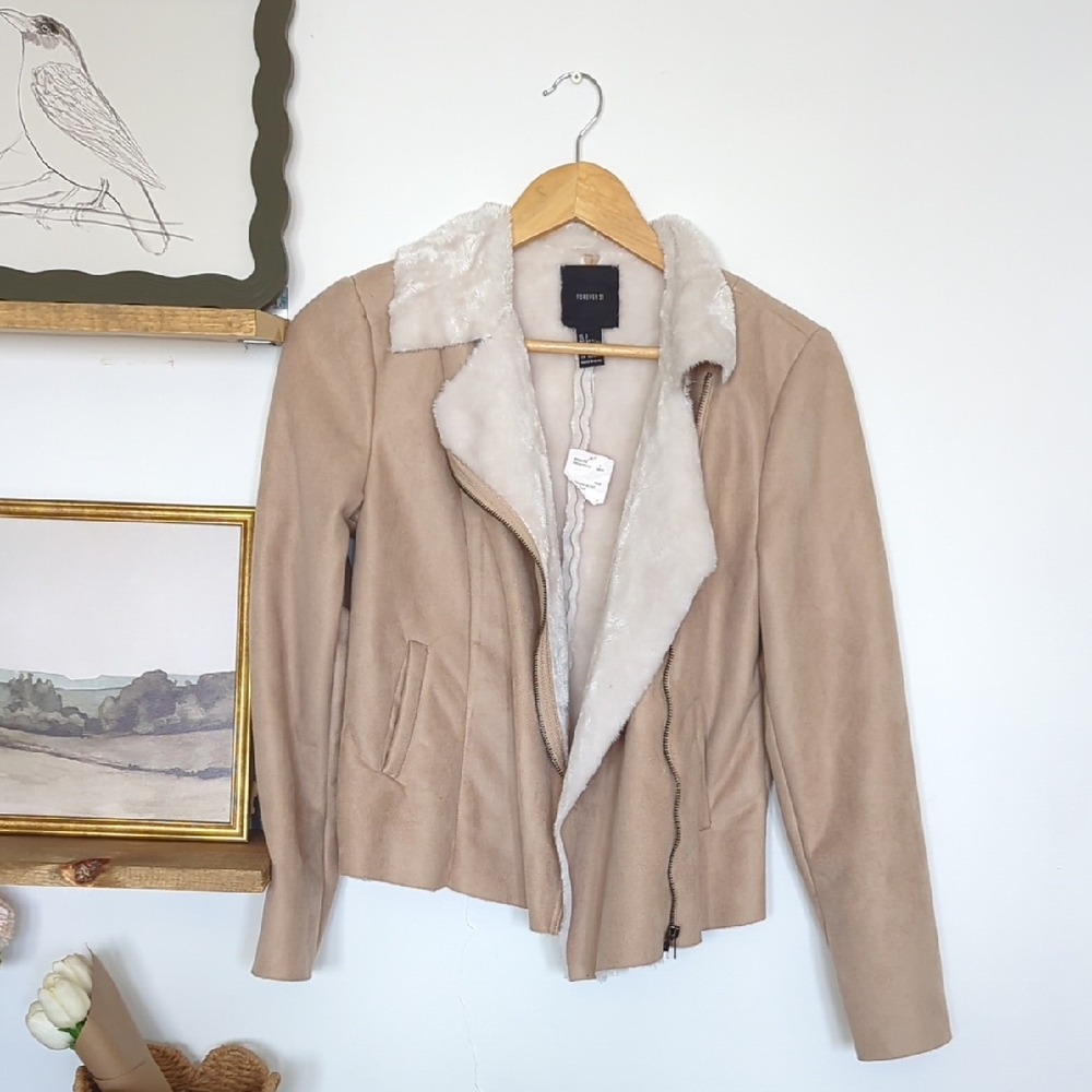 🪞 Forever 21 Tan Teddy Jacket with Lapel Collar Size Small